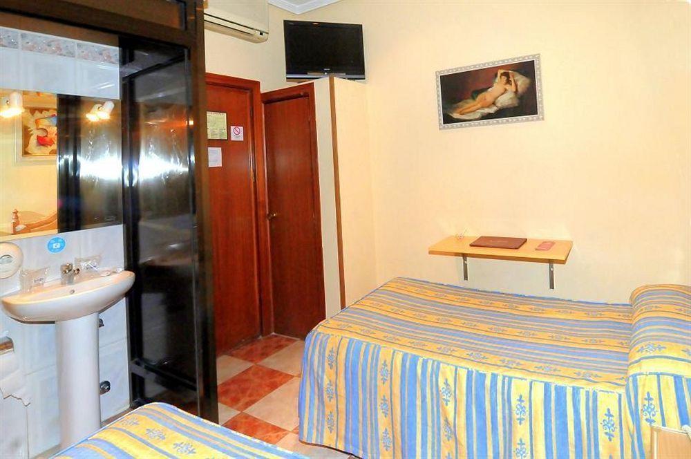 CH Plaza D'Ort Rooms Madrid Exterior foto