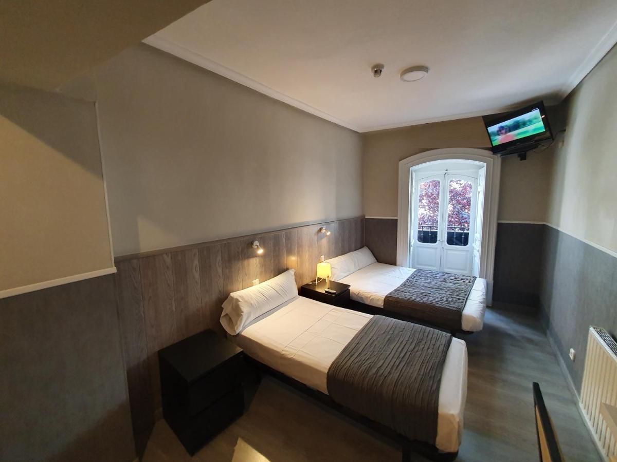 CH Plaza D'Ort Rooms Madrid Exterior foto